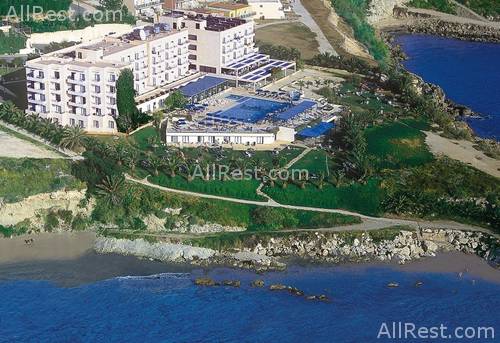 Queens Bay Hotel 2